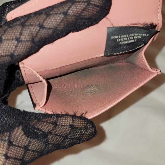 💠 Authenic Fendi Pink Wallet💠 - Picture 13 of 13